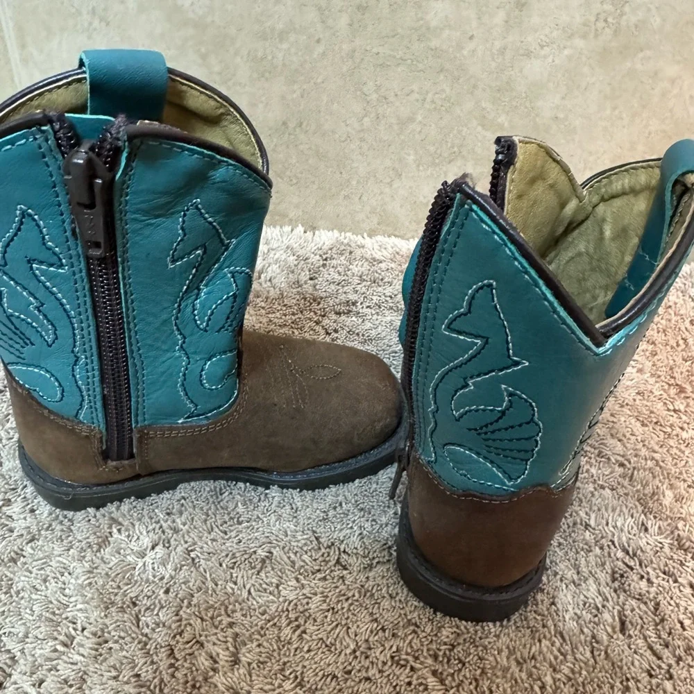 Unisex kids cowboy boots 👢